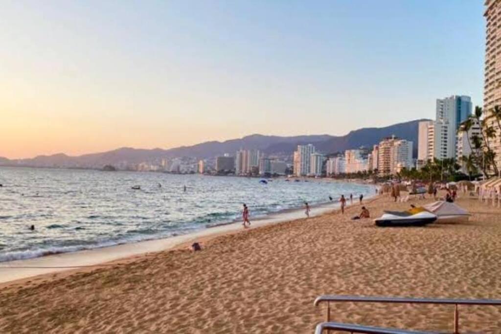 Blue Coast With Pool And Ocean View 10 To 35 P Villa Acapulco Eksteriør bilde