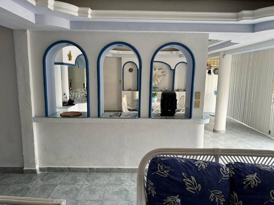 Blue Coast With Pool And Ocean View 10 To 35 P Villa Acapulco Eksteriør bilde